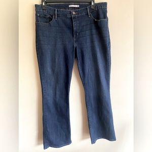 Levi’s 315 Shaping Bootcut Jeans